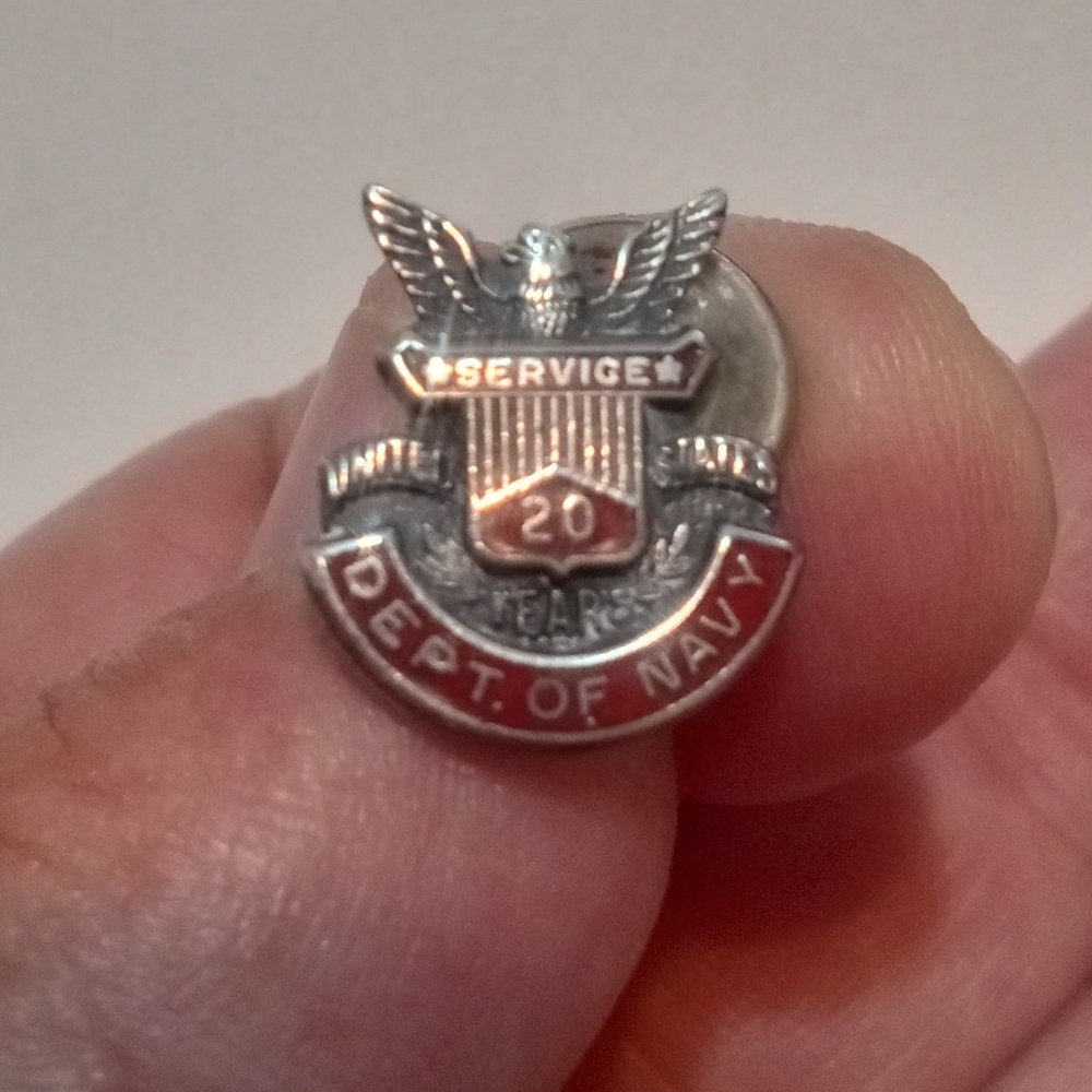 VTG Dept of Navy Sterling Silver 20‎ Years Service Lapel Pin